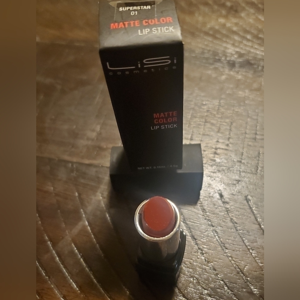 LiSi Cosmetics Matte Color Lipstick 01